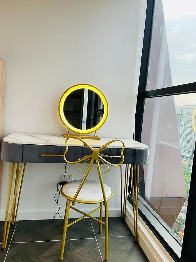 Scarletz Suites Klcc By Gc Luxury Suites Kuala Lumpur 0*,