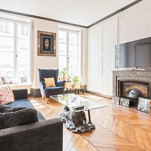 https://guestready-bright-and-elegant-2br-flat-in-part-dieu.hotels-rhonealpes.com
