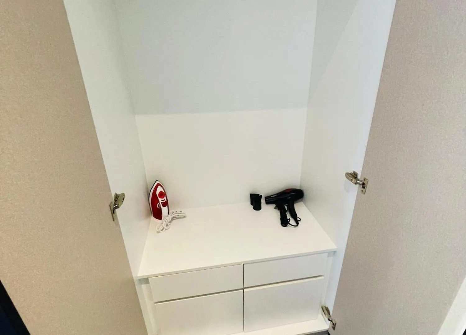 Scarletz Suites Klcc By Gc Luxury Suites 쿠알라룸푸르 말레이시아